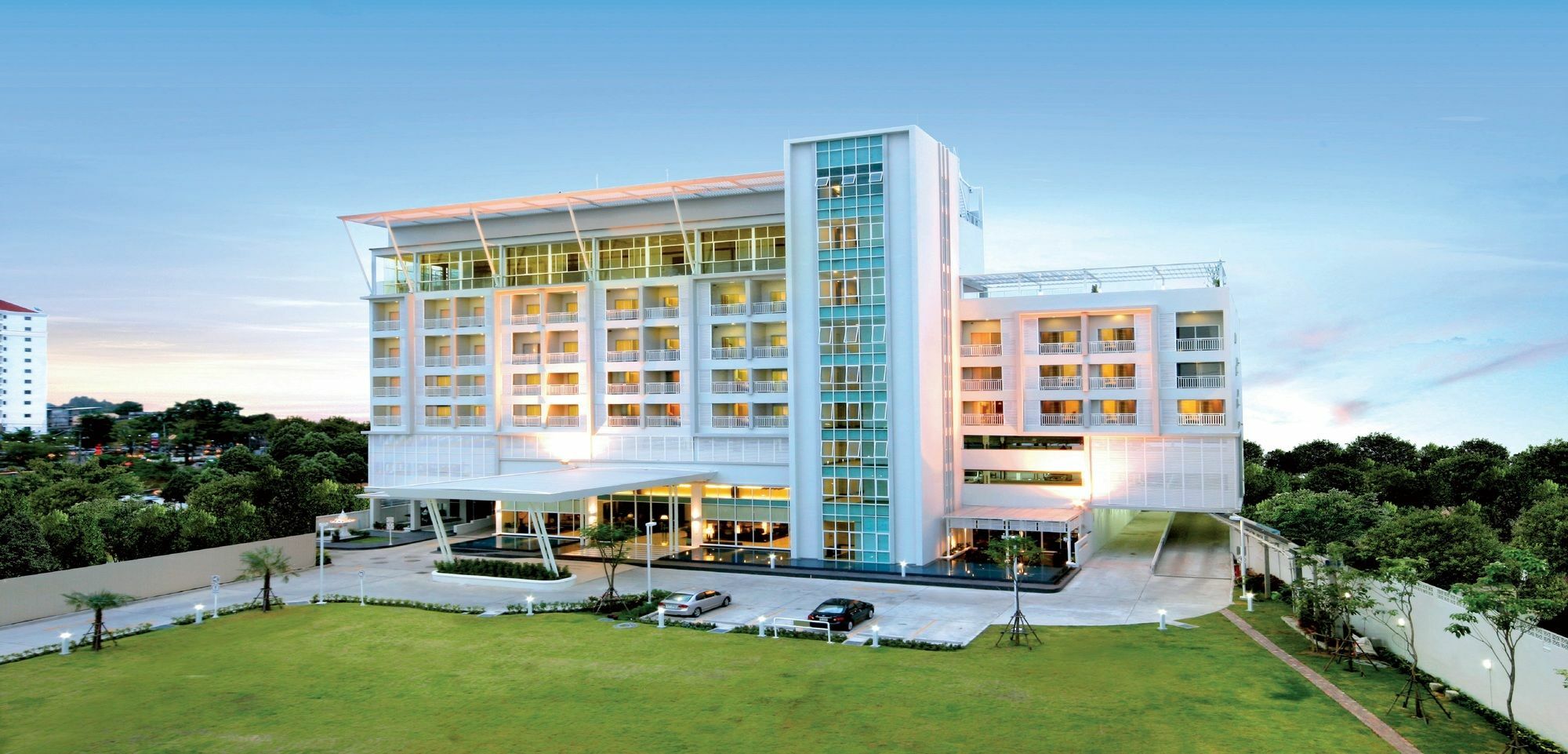 Kameo Grand Hotel & Serviced Apartment, Rayong Exterior foto