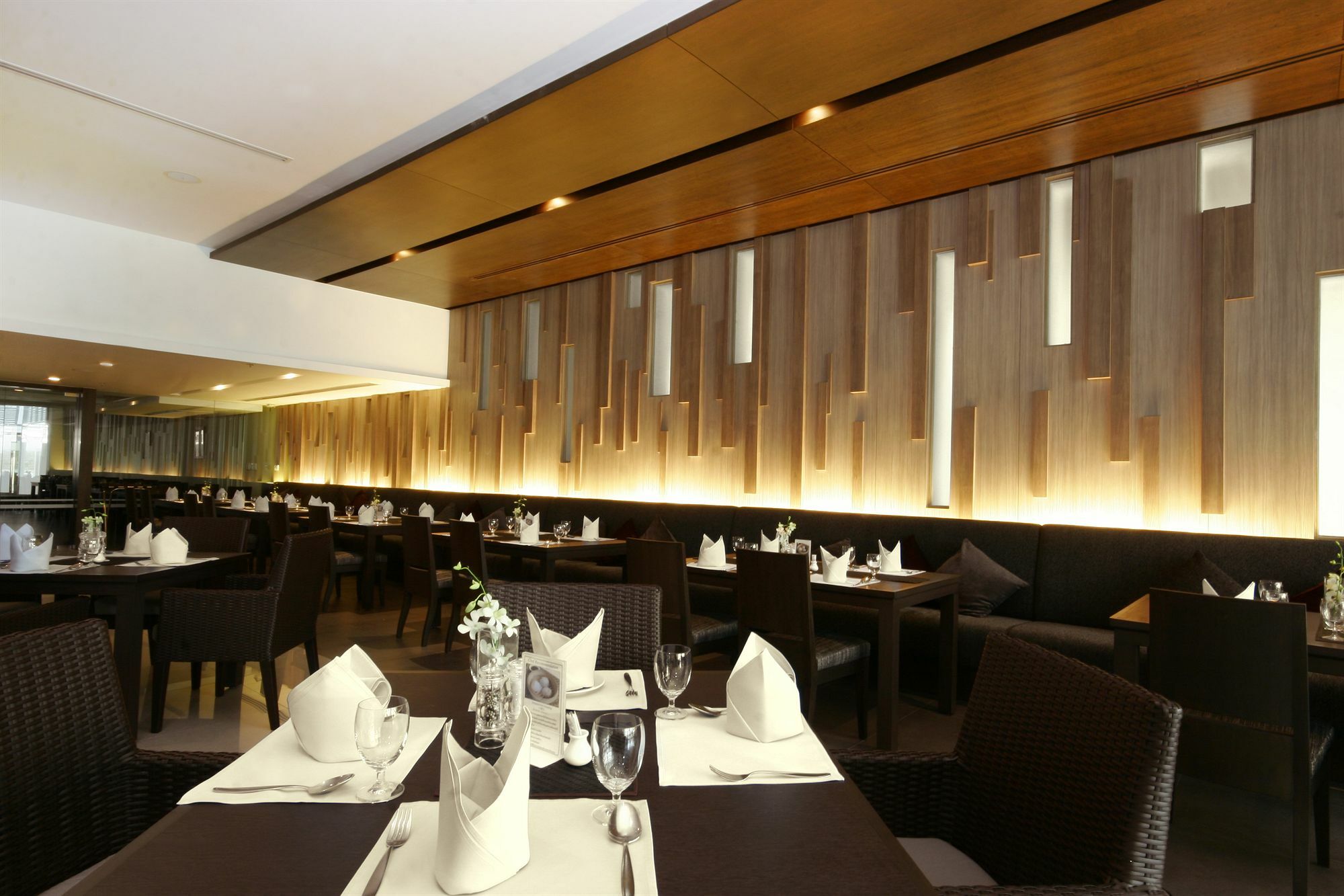 Kameo Grand Hotel & Serviced Apartment, Rayong Exterior foto